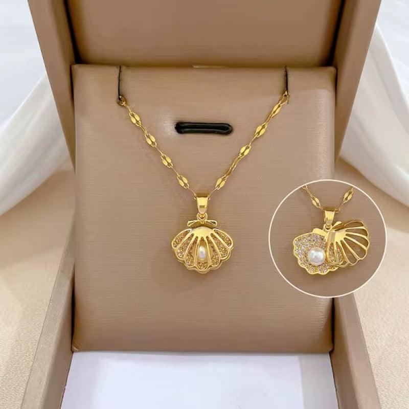 Luna Bloom Butterfly Tassel Necklace – Grace in Every GlimmerA Dance of Light, Elegance, and FantasyDelicate yet bold, the Luna Bloom Butterfly Tassel Necklace is a tribute to femininity, freedom, and the beauty of fine detailRemoloxLuna Bloom Butterfly Tassel Necklace