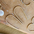 U EARRINGS