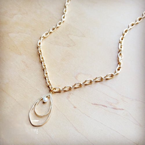 **Matte Gold Necklace w/ Matte Gold Pearl Pendant 259o