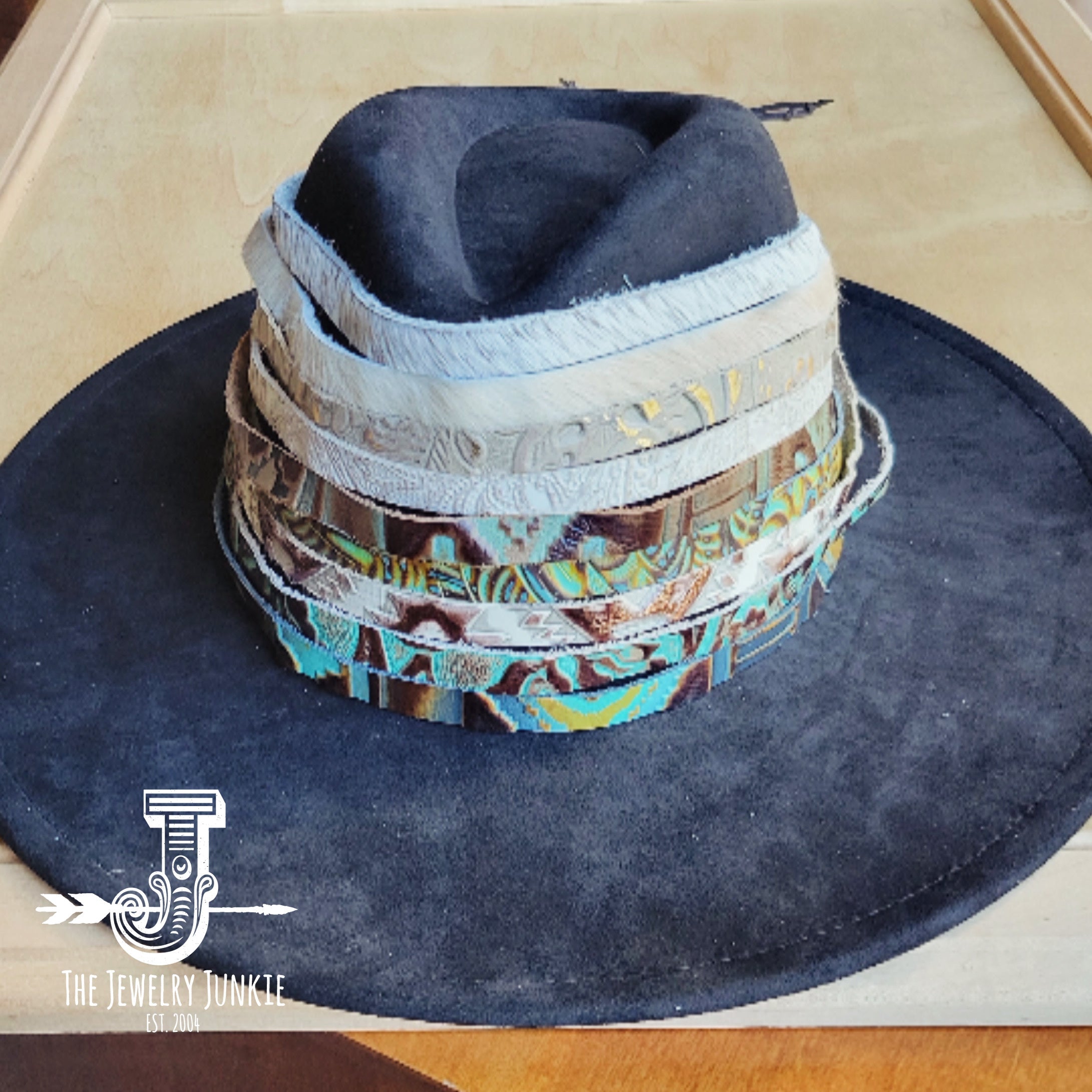 **Turquoise Chateau Embossed Leather Hat Band Only 950j