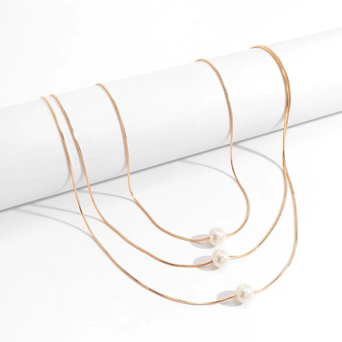 Lunara™ Boho Pearl Clavicle Necklace – Effortless Glow, Timeless GraceWhere Minimalism Meets Modern Boho CharmThe Lunara™ Boho Pearl Clavicle Necklace is a radiant blend of simplicity and sophistication. Featuring a delicate round snakRemoloxLunara™ Boho Pearl Clavicle Necklace