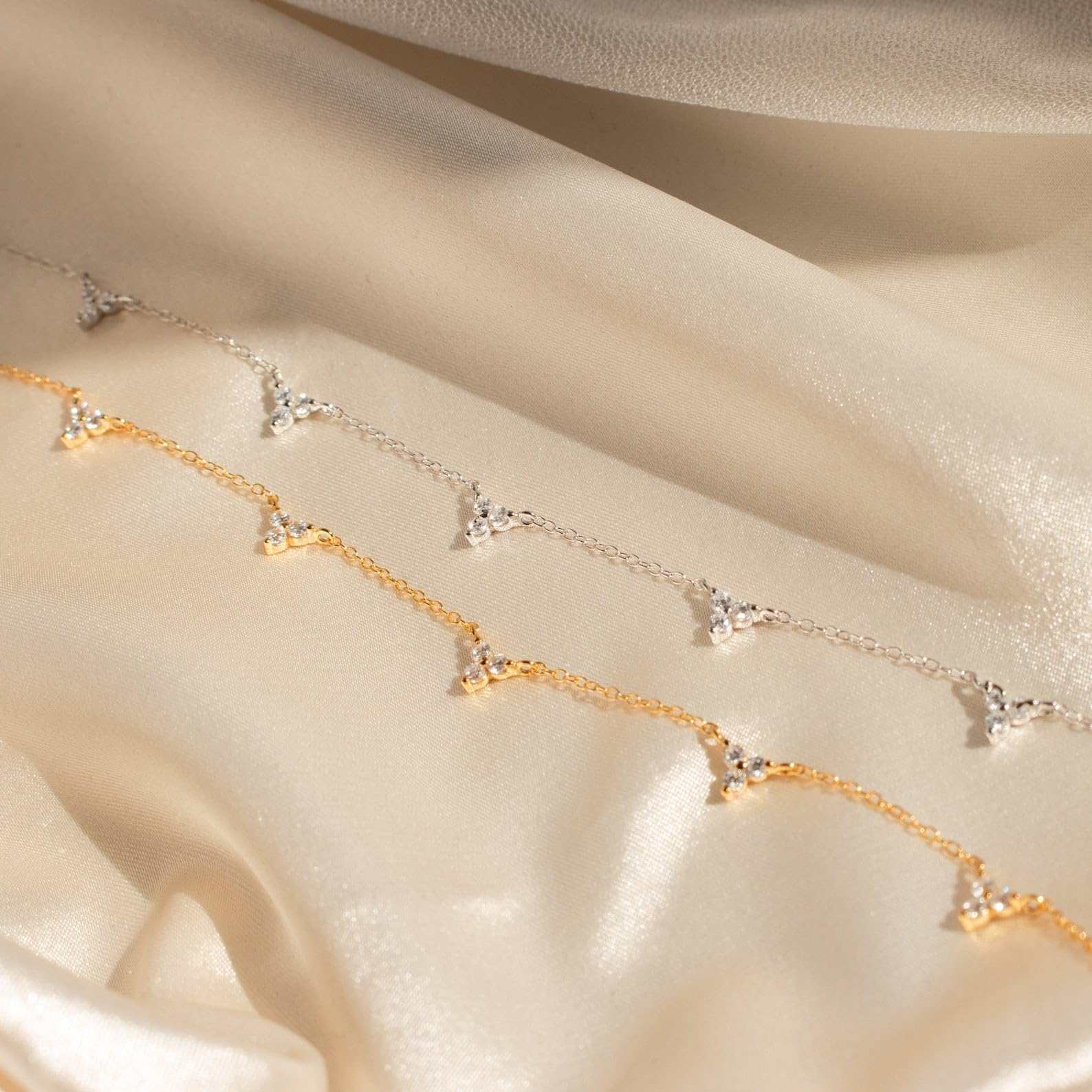 Collier ras du cou délicat à pampilles en zircon cubique – Choker superposable or et argent pour femme