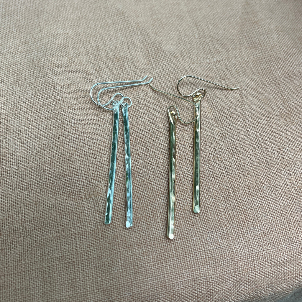 GEMME BAR EARRINGS
