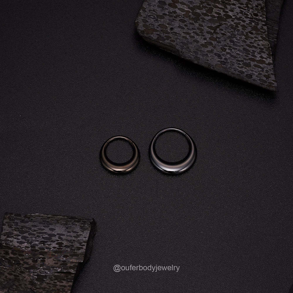 Lunar Bold Septum Clicker – Sculpted Shine for Unapologetic StyleA Statement of Strength, Styled with PrecisionThe Lunar Bold Septum Clicker is the perfect fusion of edgy attitude and refined design. Crafted from premium surgical RemoloxLunar Bold Septum Clicker
