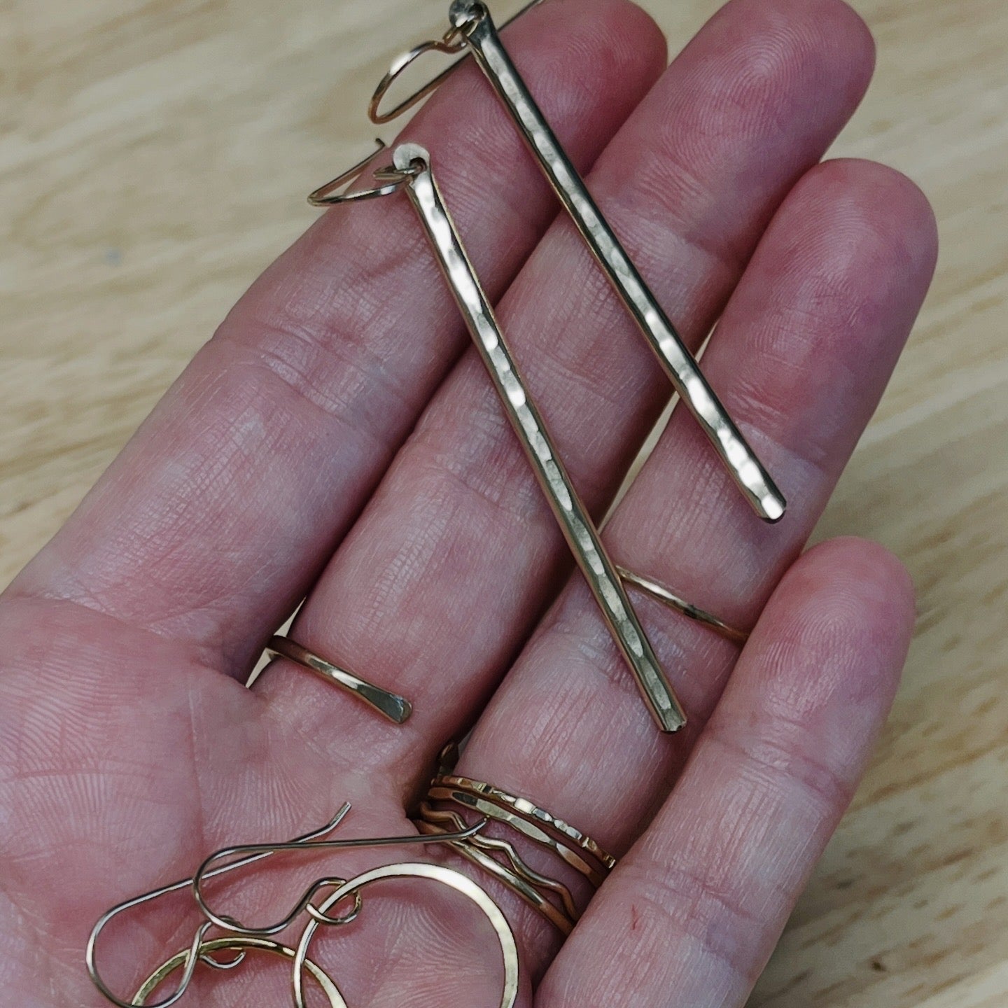 GEMME BAR EARRINGS