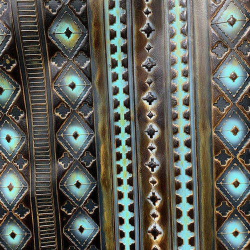 **Boucles d'oreilles ovales en cuir bleu Navajo 224a
