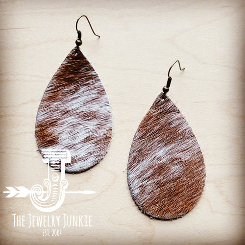 **Boucles d'oreilles pendantes en cuir, poil de vache tacheté 214L