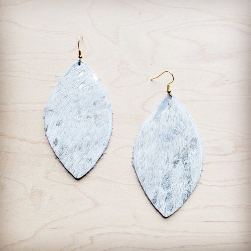 **Boucles d'oreilles ovales en cuir – Poils métalliques argentés sur cuir 225h