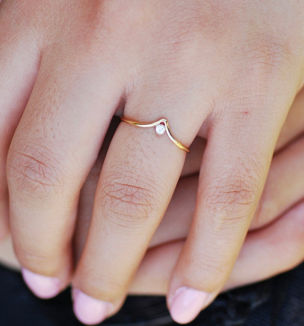 14k gold filled V CUBIC ZIRCONIA DIAMOND RING