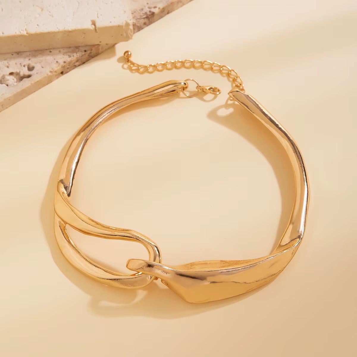 Rebel Luxe – Exaggerated Heavy Metal Thick Chain Choker NecklaceBold Chains. Bigger VibesUnleash your fearless fashion side with the Rebel Luxe Thick Chain Torques Necklace—a high-impact statement piece that screams confidence anRemoloxRebel Luxe